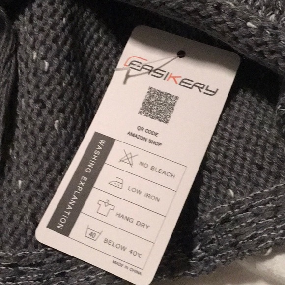 CEASIKERY Women’s Tassel Hem Sweater - Picture 2 of 3